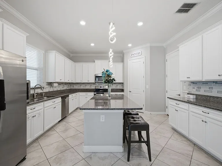 11419 Sunburst Marble Rd — Photo 8
