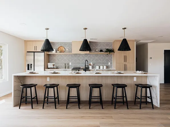 159 N Westwind Dr, El Cajon, CA 92020