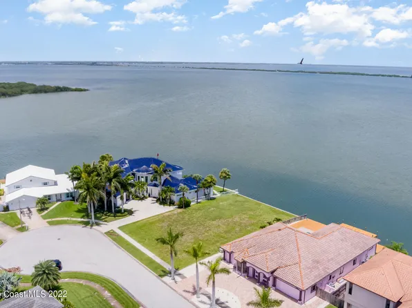 275 Andros Ave, Cocoa Beach, FL 32931