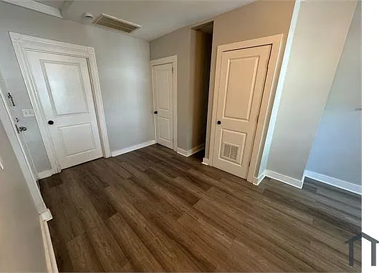 80 Garside St #2R — Photo 2