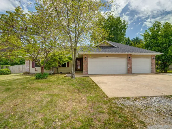 204 E Chrysler Street, Clever, MO 65631