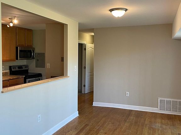 Dining room / breakfast bar