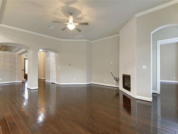 4th image of 4320 Tanglewood Estates Dr