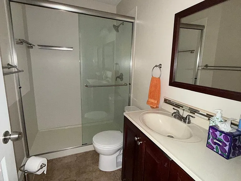 7574 Allenwood Ct — Photo 15