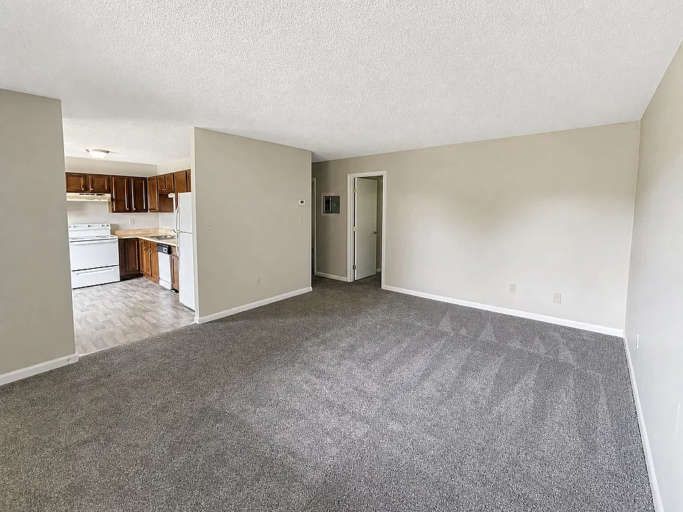 1409 Ascent Trl NW