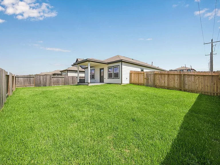 11605 Whirlaway Dr — Photo 20