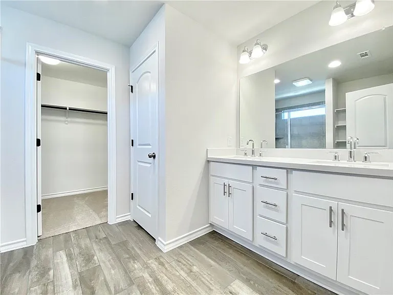 208 Caisson Trl — Photo 16