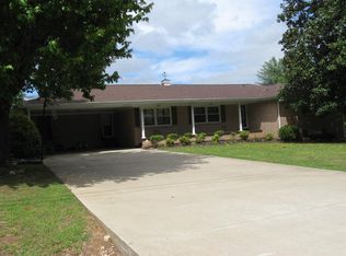 68 Douglas Ave, Mc Kenzie, TN 38201