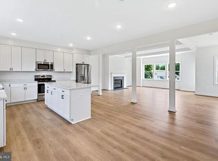 624 Doyle Rd, Deale, MD 20751