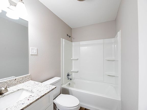 4105-Legendre-Bathroom_06092023