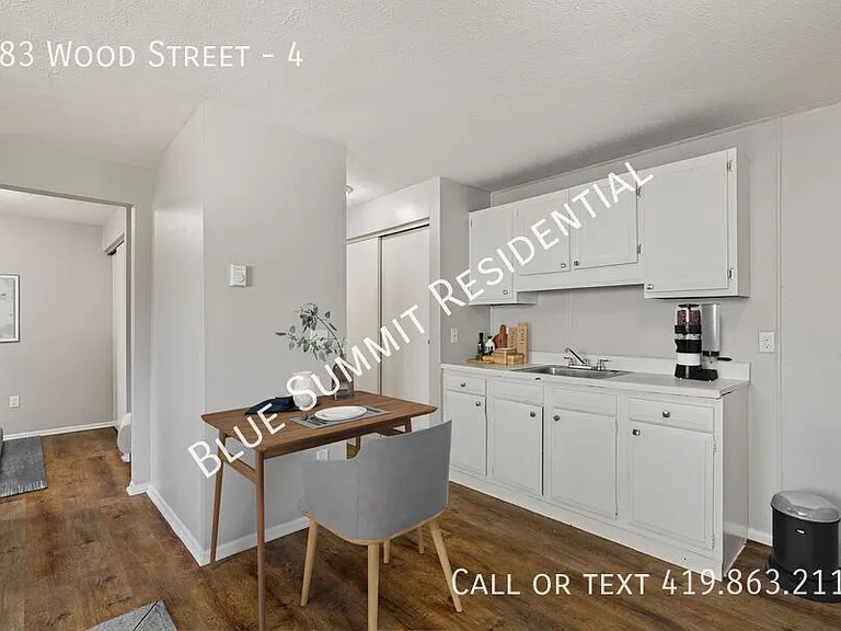383 Wood St #4 — Photo 9