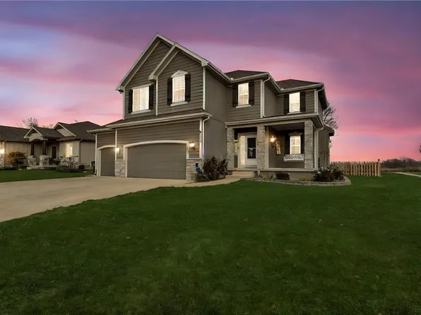 14095 S Landon St, Olathe, KS 66061