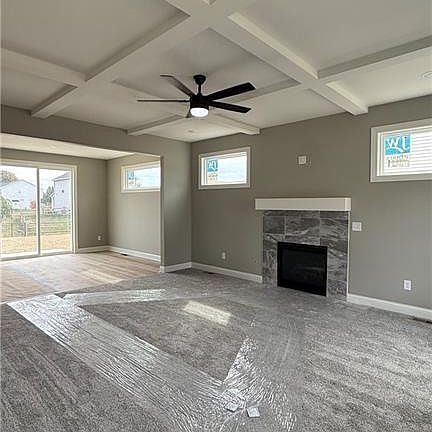 2nd image of 717 W Ironwood Dr