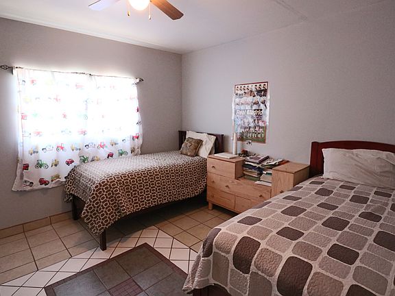 2nd image of 4703 Stewart Ave