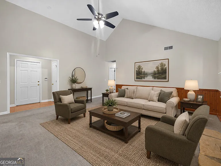 129 Springbrook Dr — Photo 5