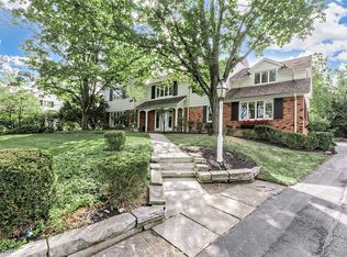 12 Lyman Cir, Shaker Heights, OH 44122