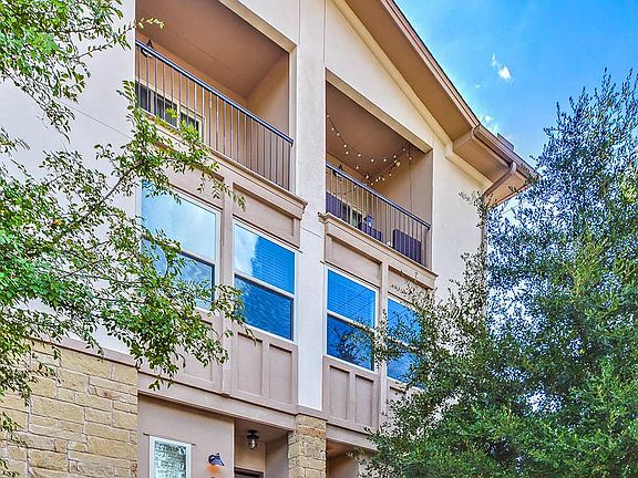 2nd image of 501-503 W 30th St