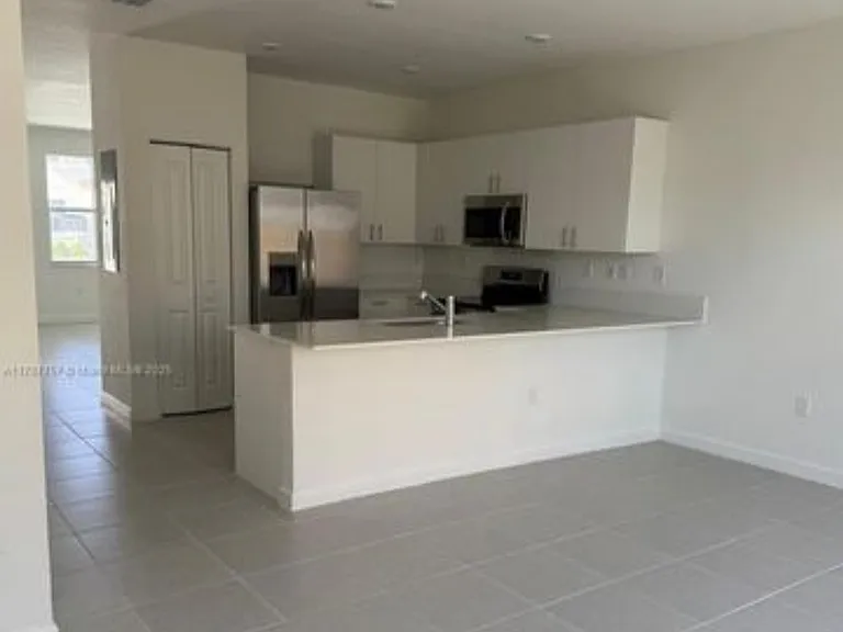 2893 SE 25th St #2893HOMESTEAD — Photo 5