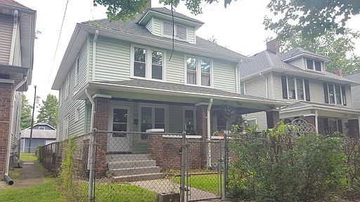 1st image of 1023 Hervey St