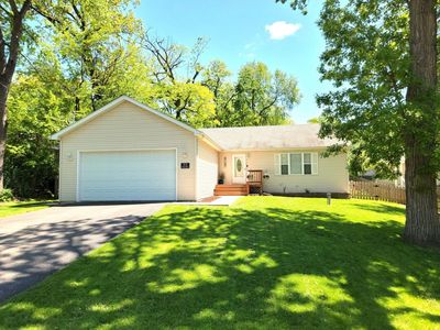 77 Elm Ave, Fox Lake, IL, 60020