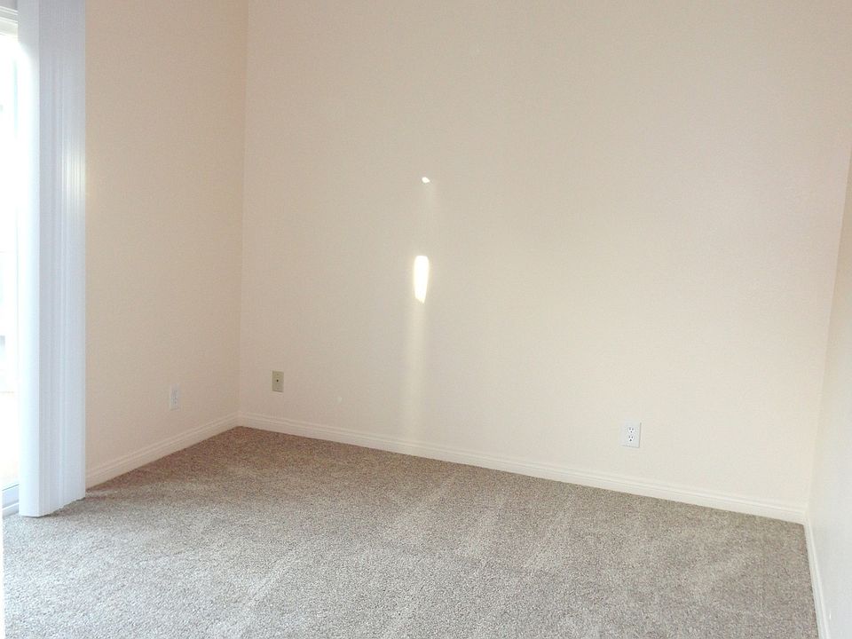 2nd image of 2504 Apple Ave