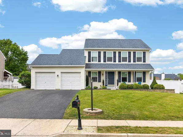 2580 Willow Brook Ln, Pottstown, PA 19464