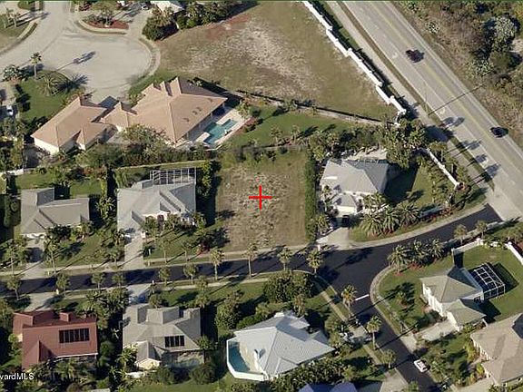 2nd image of 204 Ivory Dr