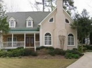 325 Log House Ct, Roswell, GA 30075