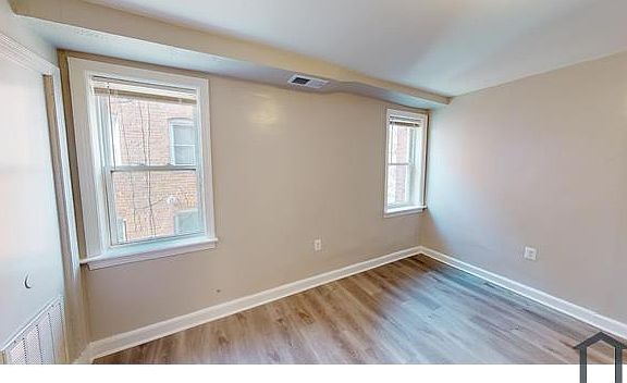3rd image of 3060 30th St SE APT 3