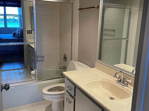 5th image of 1801 S Flagler Dr APT 906