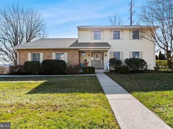 340 Allenview Dr, Mechanicsburg, PA 17055
