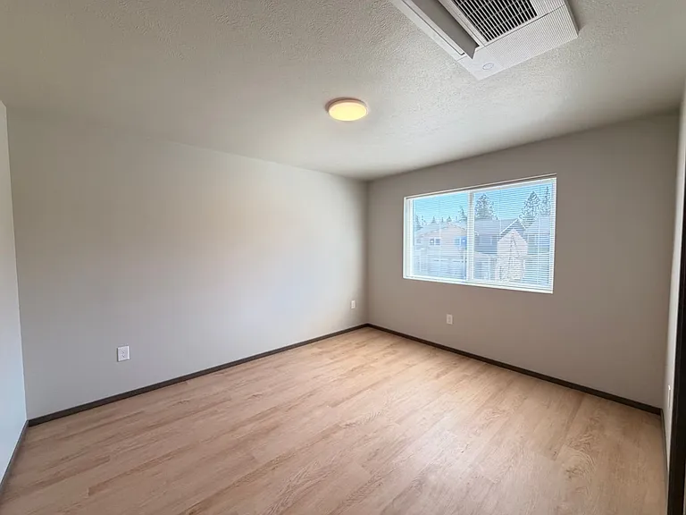 4468 W 30th Ave — Photo 9