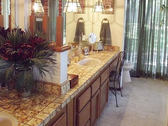 Huge Master Bath