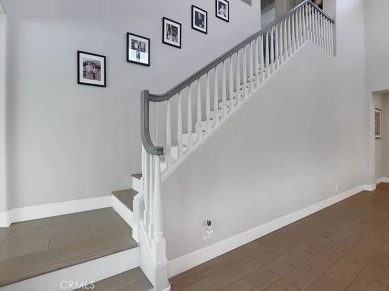 57 Laurelhurst Dr — Photo 30