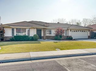 2551 Sterling Ave, Sanger, CA 93657