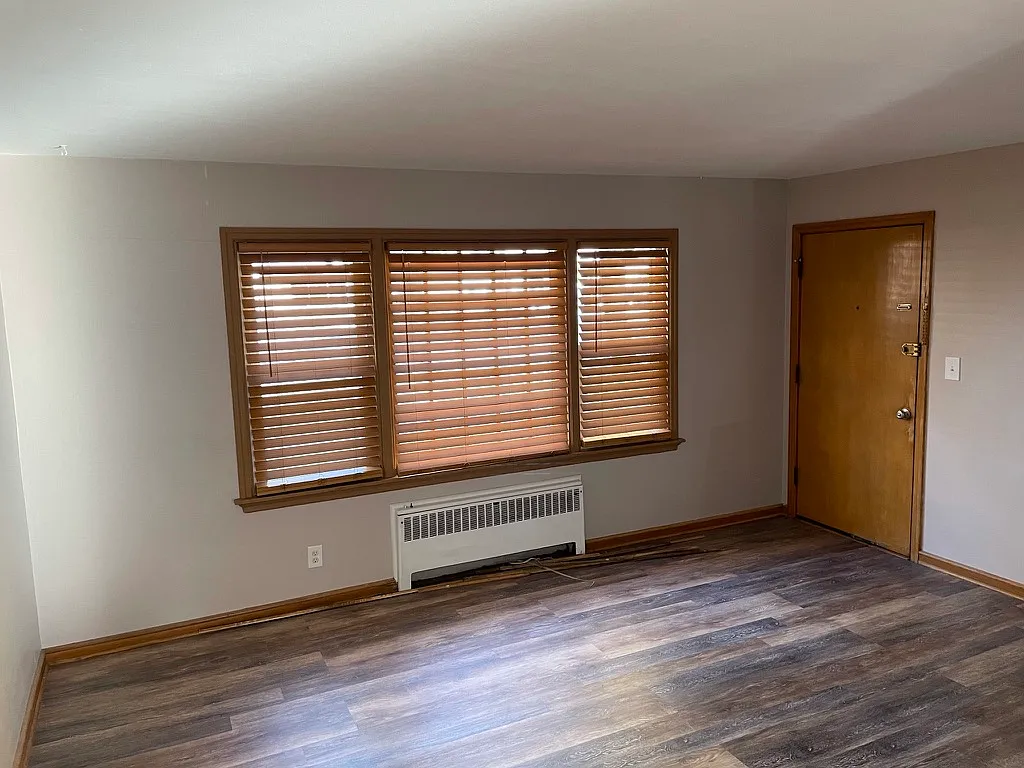 1 bed, 500 sqft, $950 — Photo 3