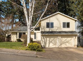 17437 Wake Robin Cir, Oregon City, OR