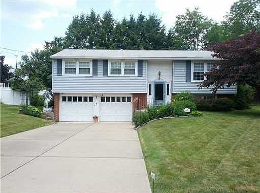 1st image of 204 Kenney Dr