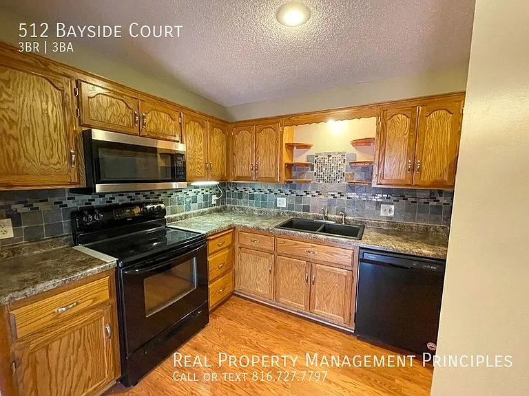 512 Bayside Ct — Photo 8