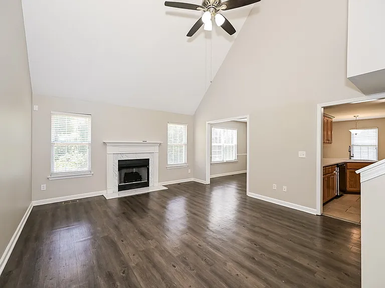 1594 Laurel Ledge Dr — Photo 4