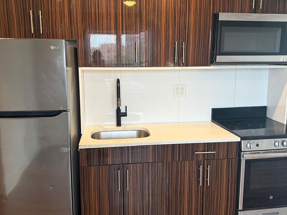 1st image of 1131 Vyse Ave #4C