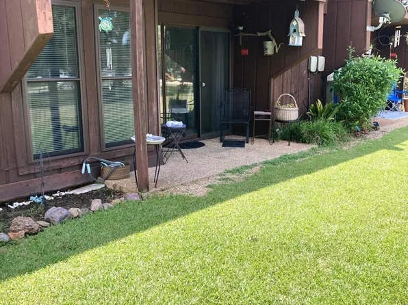 141 Molokai Vlg #J, Diamondhead, MS 39525