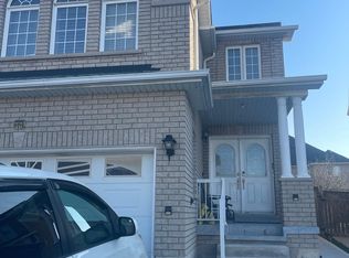 7275 Village Walk, Mississauga, ON L5W 1V7