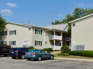 2 Harvey Dr #14, Lancaster, NY 14086