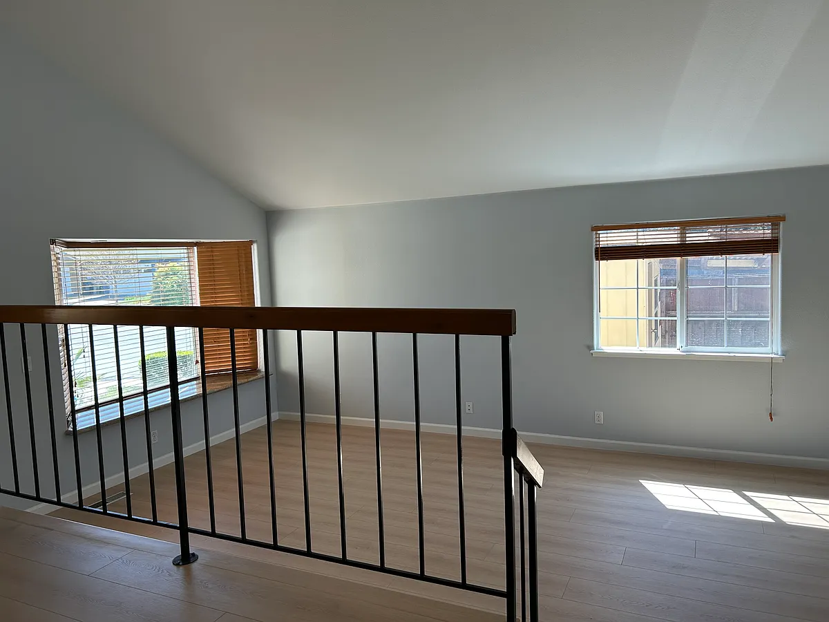 Building Photo - 105 Mosswell Ct