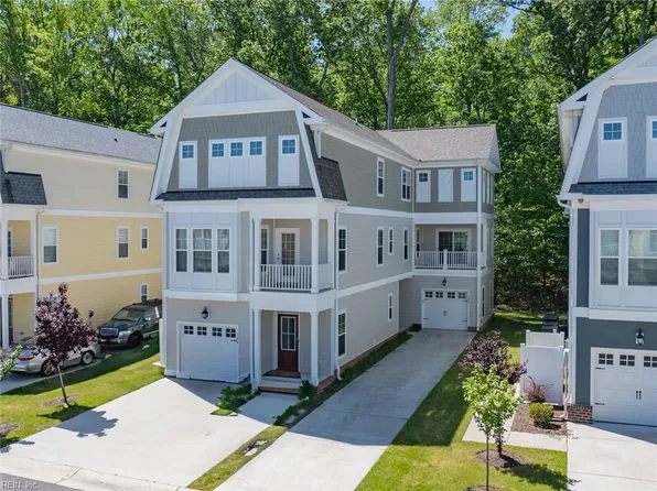 128 Mizzen Quarter Loop, Yorktown, VA 23693