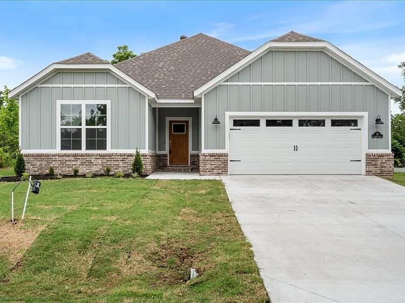 1st image of 8 Orkney Dr