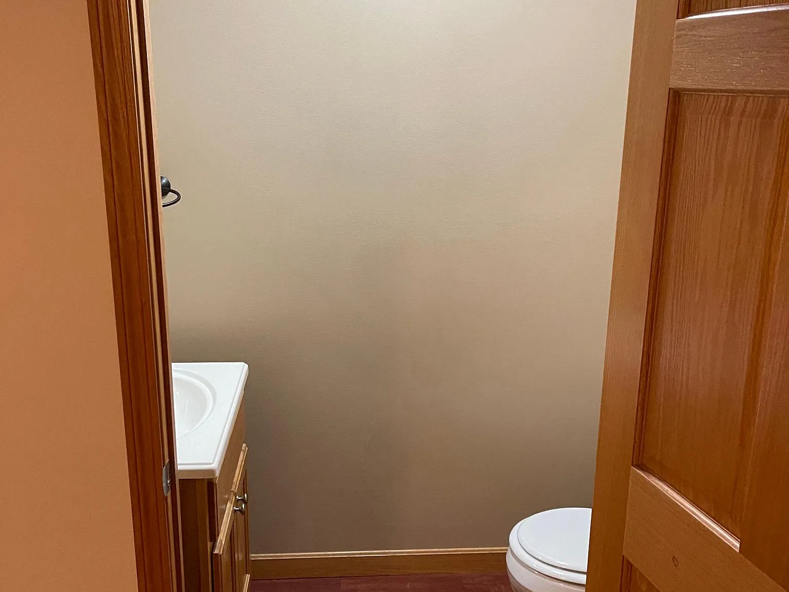 24 Roberts Ln — Photo 3