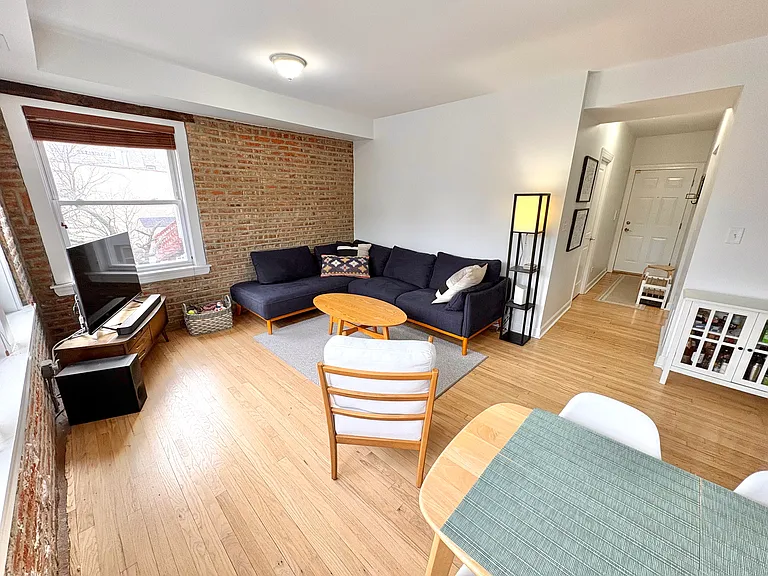 3040 W Diversey Ave — Photo 2