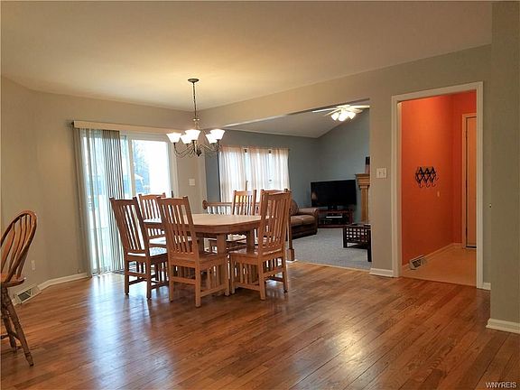4th image of 7058 Brian Ln